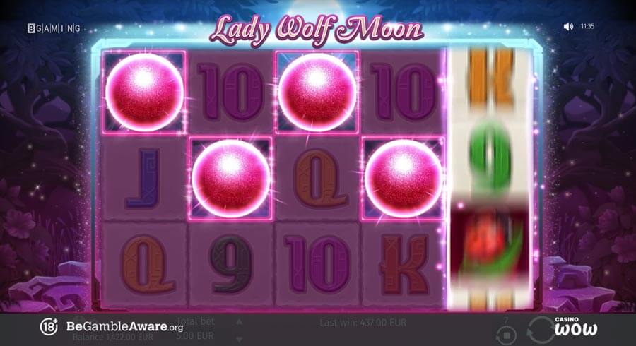 Lady Wolf Moon Bonus Feature